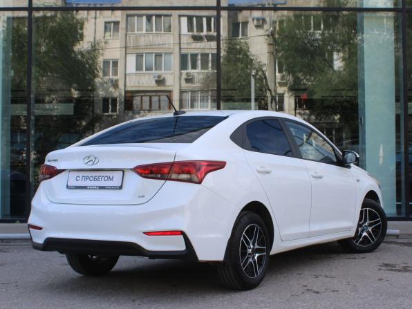 Hyundai Solaris II с пробегом 2018 года, цена 1 285 000 рублей, 127000 км, седан, Автокод Объявления