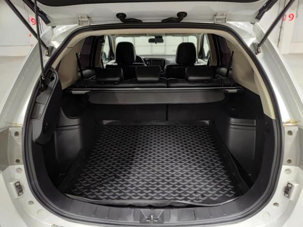 Mitsubishi Outlander III с пробегом 2013 года, цена 890 000 рублей, 281171 км, внедорожник, Автокод Объявления