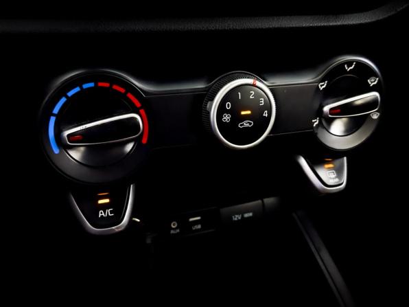 Kia Rio IV с пробегом 2019 года, цена 1 290 000 рублей, 139027 км, седан, Автокод Объявления