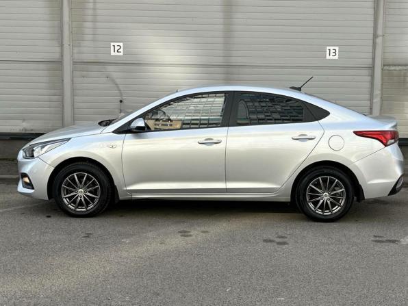 Hyundai Solaris II с пробегом 2017 года, цена 1 149 000 рублей, 102046 км, седан, Автокод Объявления