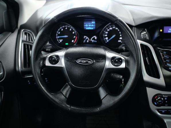Ford Focus III с пробегом 2011 года, цена 647 000 рублей, 215595 км, седан, Автокод Объявления