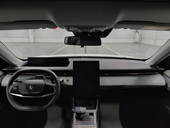 Changan Lamore с пробегом 2023 года, цена 2 190 000 рублей, 16174 км, седан, Автокод Объявления