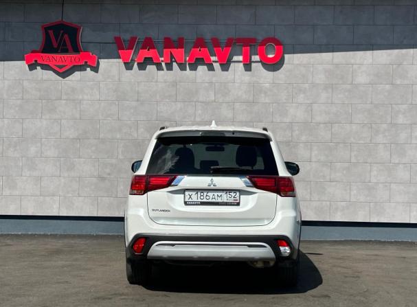Mitsubishi Outlander III Рестайлинг 3 с пробегом 2021 года, цена 2 270 000 рублей, 87540 км, внедорожник, Автокод Объявления
