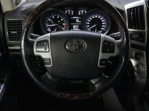 Toyota Land Cruiser 200 Series Рестайлинг 1 с пробегом 2014 года, цена 4 579 000 рублей, 203677 км, внедорожник, Автокод Объявления