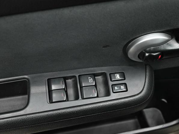 Nissan Tiida I Рестайлинг с пробегом 2012 года, цена 750 000 рублей, 121190 км, седан, Автокод Объявления