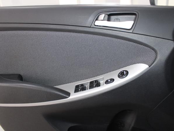 Hyundai Solaris I с пробегом 2014 года, цена 879 900 рублей, 158517 км, хэтчбек, Автокод Объявления