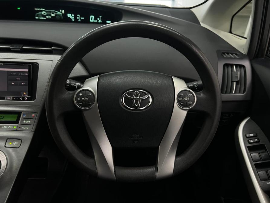 Toyota Prius III Рестайлинг (XW30) Казань  - изображение 15