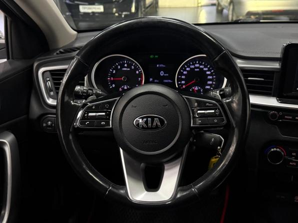 Kia Ceed III с пробегом 2019 года, цена 1 640 000 рублей, 156054 км, хэтчбек, Автокод Объявления