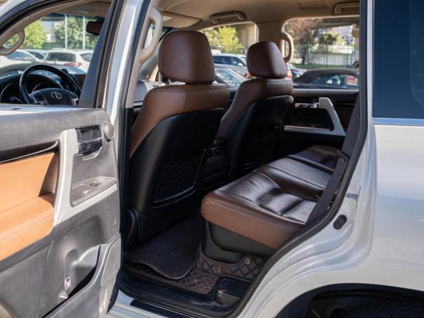 Toyota Land Cruiser 200 Series Рестайлинг 1 с пробегом 2014 года, цена 4 399 000 рублей, 228044 км, внедорожник, Автокод Объявления