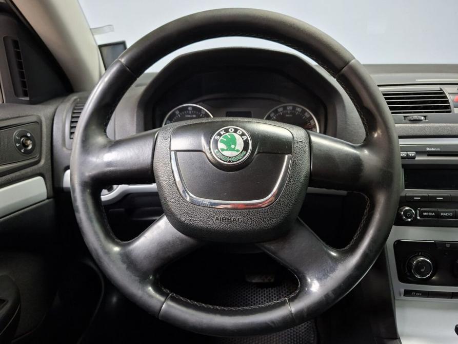 Skoda Octavia II (A5) Рестайлинг Москва  - изображение 16