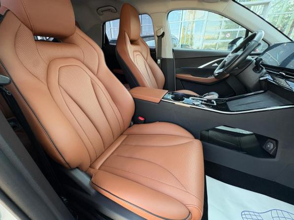 Omoda C5 I с пробегом 2023 года, цена 1 990 000 рублей, 50500 км, внедорожник, Автокод Объявления
