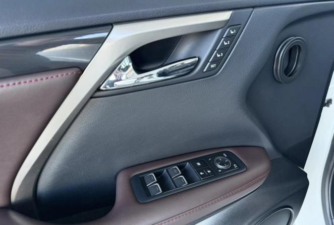 Lexus RX IV с пробегом 2018 года, цена 4 650 000 рублей, 100926 км, внедорожник, Автокод Объявления