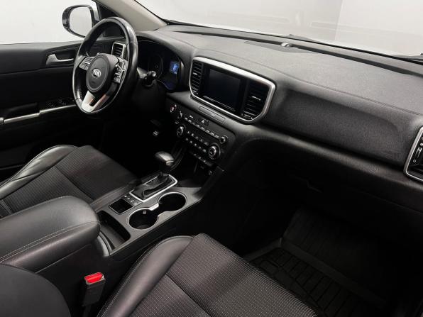 Kia Sportage IV Рестайлинг с пробегом 2019 года, цена 2 192 000 рублей, 108767 км, внедорожник, Автокод Объявления