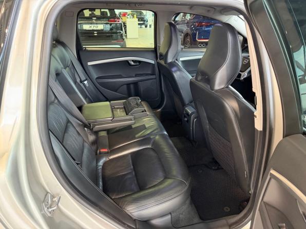 Volvo XC70 II с пробегом 2013 года, цена 1 785 900 рублей, 263855 км, универсал, Автокод Объявления