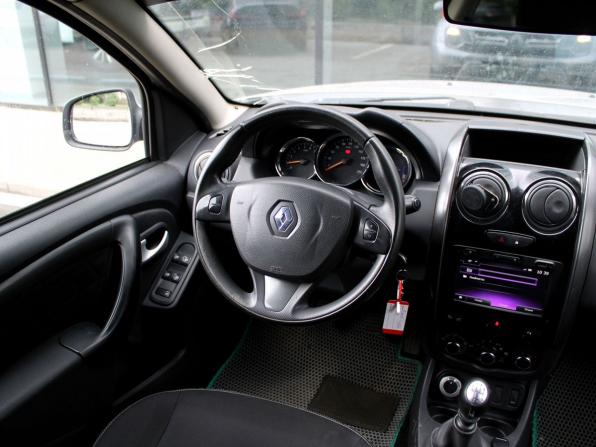 Renault Duster I Рестайлинг с пробегом 2015 года, цена 919 000 рублей, 163985 км, внедорожник, Автокод Объявления