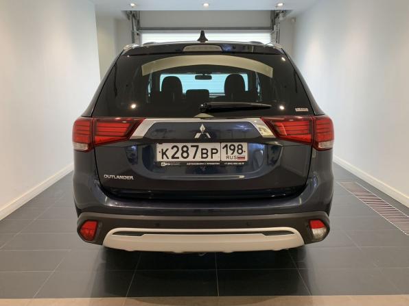 Mitsubishi Outlander III Рестайлинг 3 с пробегом 2021 года, цена 2 679 000 рублей, 56887 км, внедорожник, Автокод Объявления