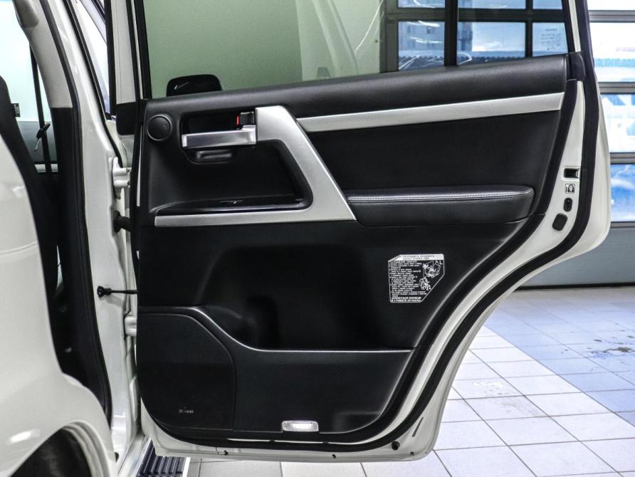 Toyota Land Cruiser 200 Series Рестайлинг 2 Красноярск  - изображение 28