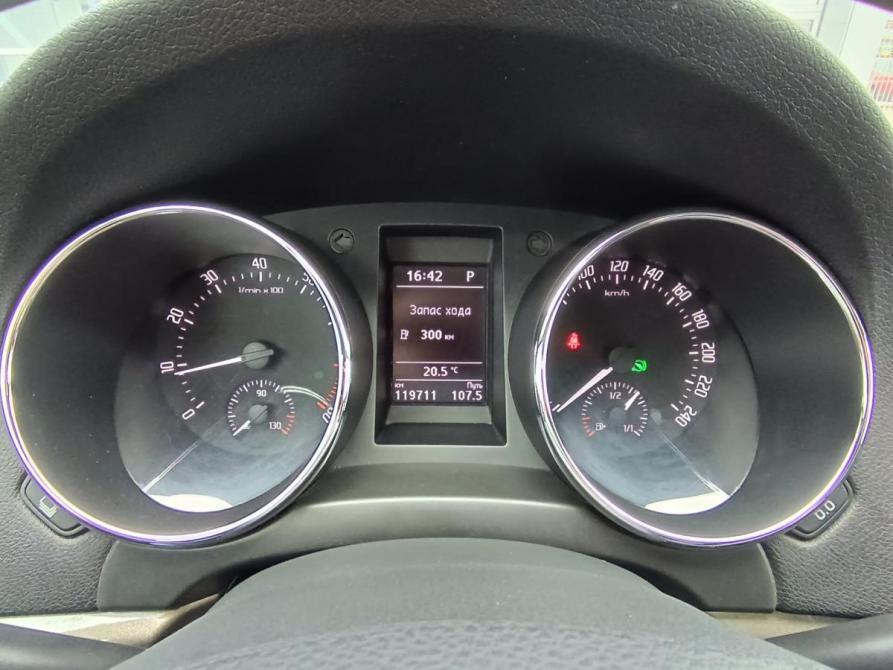 Skoda Yeti I Рестайлинг Санкт-Петербург  - изображение 11