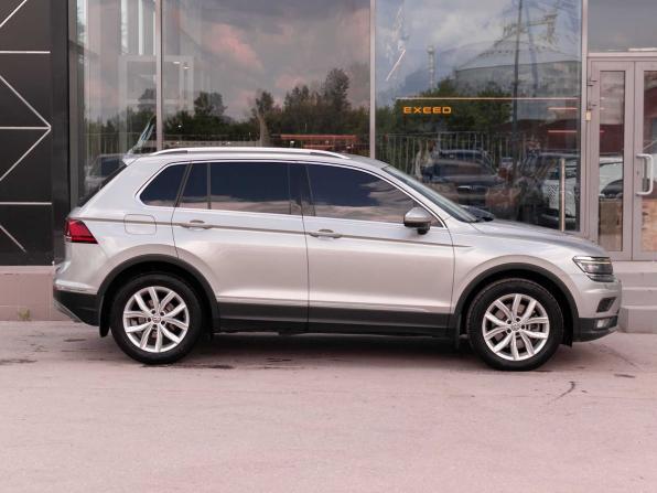 Volkswagen Tiguan II с пробегом 2018 года, цена 2 310 000 рублей, 201571 км, внедорожник, Автокод Объявления