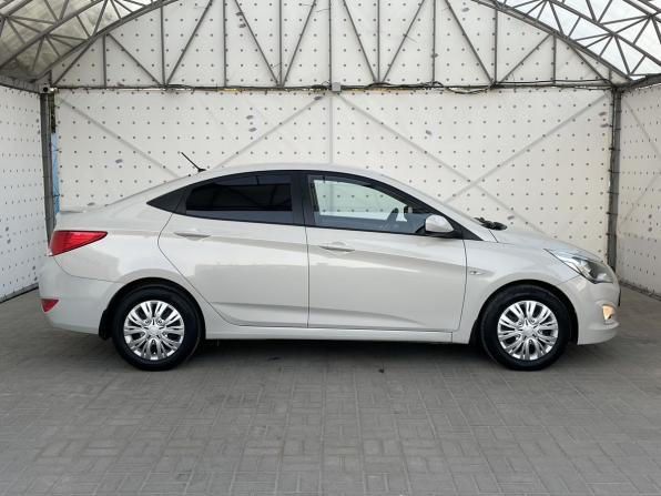 Hyundai Solaris I Рестайлинг с пробегом 2015 года, цена 1 050 000 рублей, 169518 км, седан, Автокод Объявления