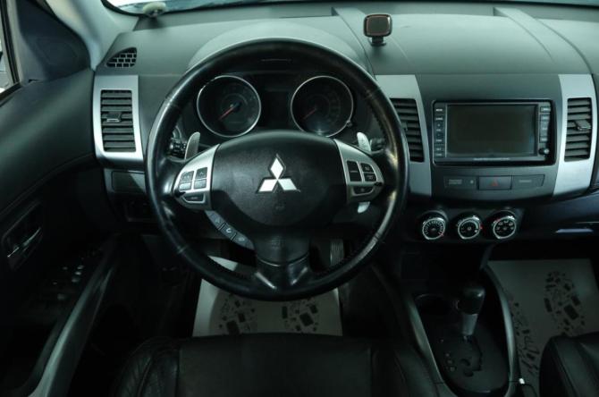 Mitsubishi Outlander II Рестайлинг с пробегом 2010 года, цена 1 369 000 рублей, 348000 км, внедорожник, Автокод Объявления