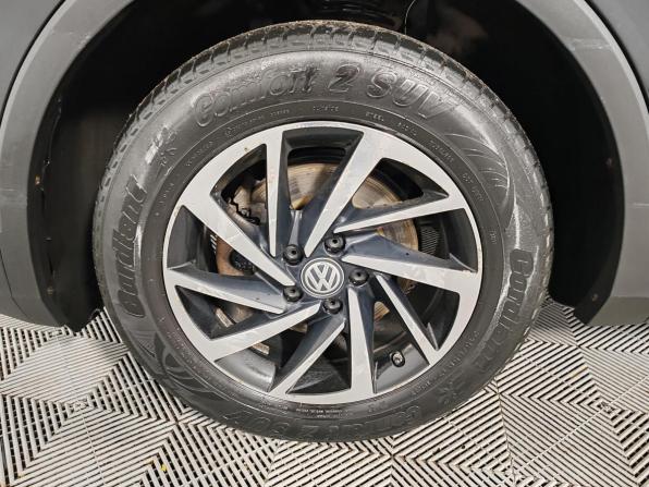 Volkswagen Tiguan II с пробегом 2018 года, цена 1 875 000 рублей, 219731 км, внедорожник, Автокод Объявления