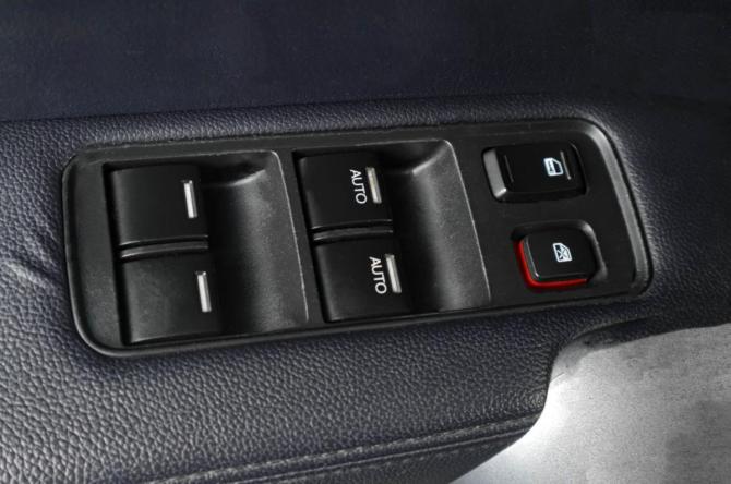 Honda CR-V III Рестайлинг с пробегом 2012 года, цена 2 079 000 рублей, 157064 км, внедорожник, Автокод Объявления