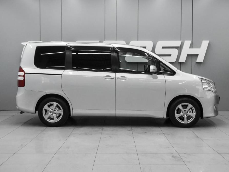 Toyota Noah II (R70) Ростов-на-Дону  - изображение 5