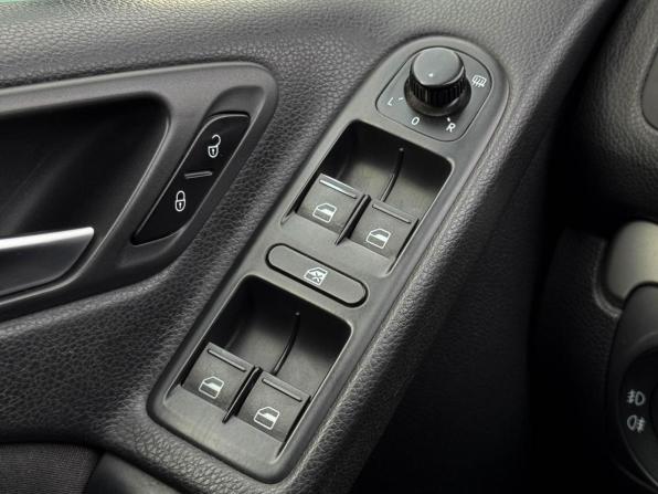 Volkswagen Golf VI с пробегом 2011 года, цена 799 000 рублей, 249273 км, хэтчбек, Автокод Объявления