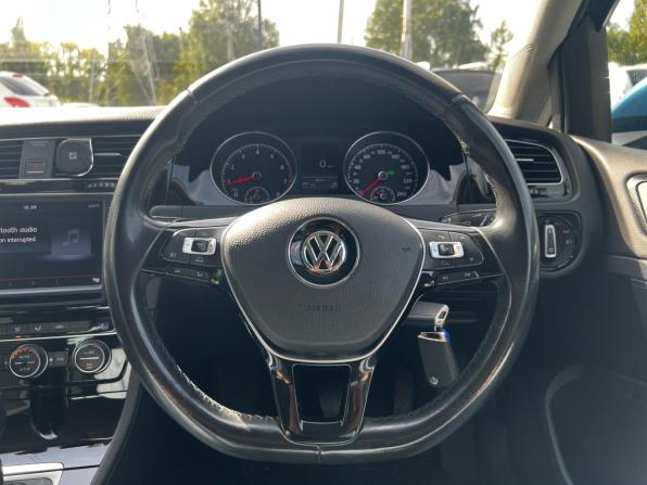 Volkswagen Golf VII с пробегом 2013 года, цена 1 356 000 рублей, 109475 км, универсал, Автокод Объявления