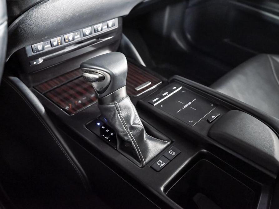 Lexus ES VII Екатеринбург  - изображение 24