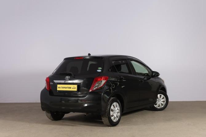 Toyota Vitz III (XP130) с пробегом 2013 года, цена 849 000 рублей, 143021 км, хэтчбек, Автокод Объявления