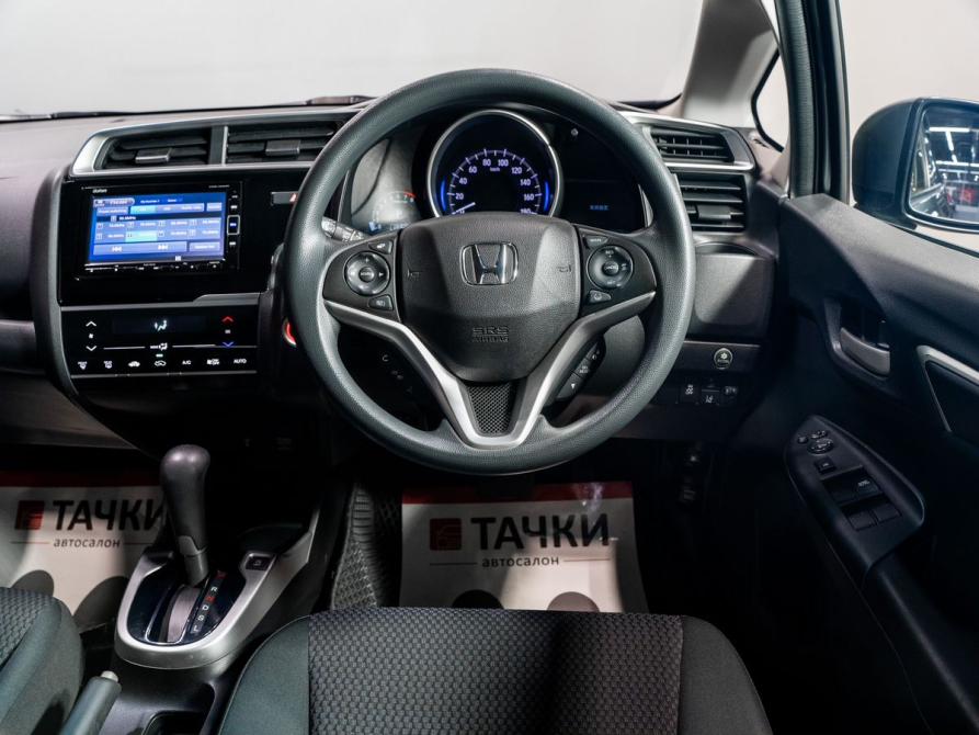 Honda Fit III Рестайлинг Чита  - изображение 8