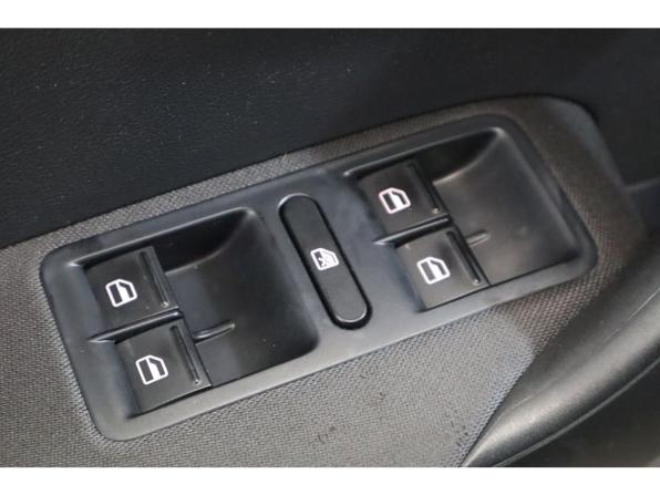 Volkswagen Polo V с пробегом 2013 года, цена 619 000 рублей, 240560 км, седан, Автокод Объявления