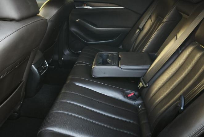 Mazda 6 III (GJ) Рестайлинг 2 с пробегом 2020 года, цена 2 276 000 рублей, 166182 км, седан, Автокод Объявления