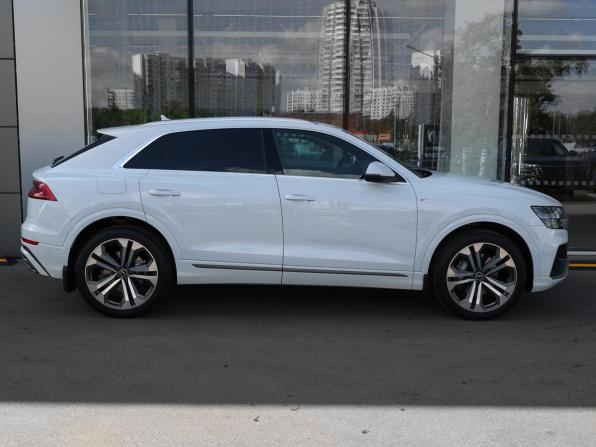 Audi Q8 I (4M) с пробегом 2022 года, цена 9 798 000 рублей, 19755 км, внедорожник, Автокод Объявления
