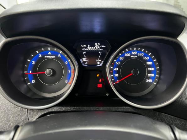 Hyundai Elantra V (MD) с пробегом 2012 года, цена 780 000 рублей, 267000 км, седан, Автокод Объявления