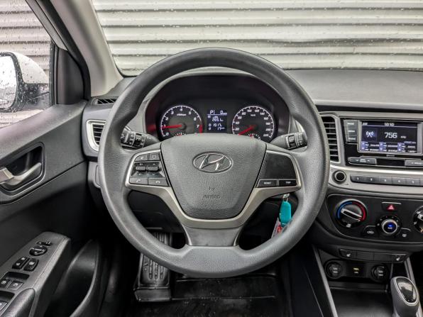 Hyundai Solaris II Рестайлинг с пробегом 2022 года, цена 1 520 000 рублей, 86180 км, седан, Автокод Объявления