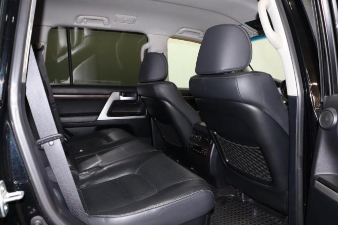 Toyota Land Cruiser 200 Series Рестайлинг 2 с пробегом 2019 года, цена 6 300 000 рублей, 171420 км, внедорожник, Автокод Объявления