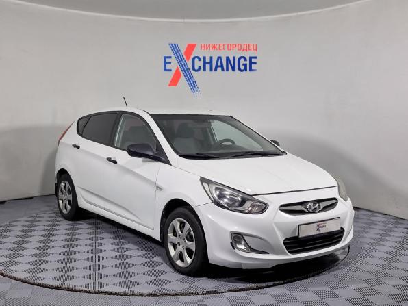 Hyundai Solaris I с пробегом 2013 года, цена 554 000 рублей, 174614 км, хэтчбек, Автокод Объявления