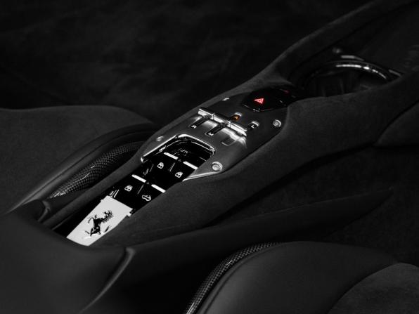 Ferrari 296 с пробегом 2024 года, цена 37 500 000 рублей, 2960 км, родстер, Автокод Объявления