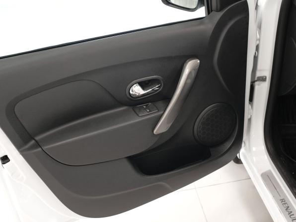 Renault Logan II с пробегом 2016 года, цена 524 000 рублей, 189209 км, седан, Автокод Объявления