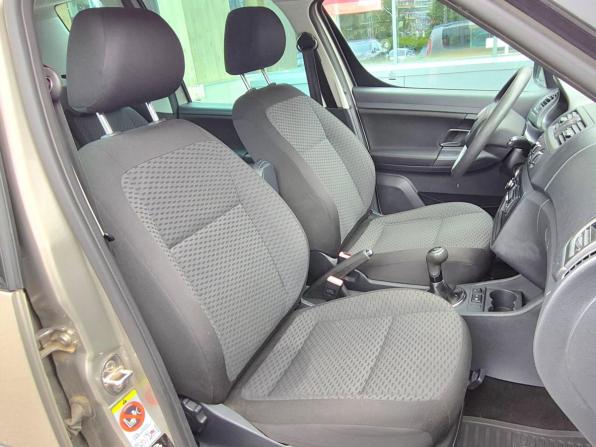 Skoda Roomster I Рестайлинг с пробегом 2011 года, цена 599 000 рублей, 223746 км, минивэн, Автокод Объявления