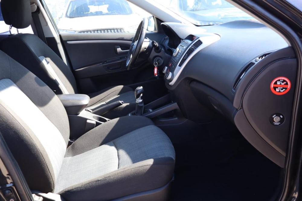 Kia Ceed I Рестайлинг Санкт-Петербург  - изображение 9