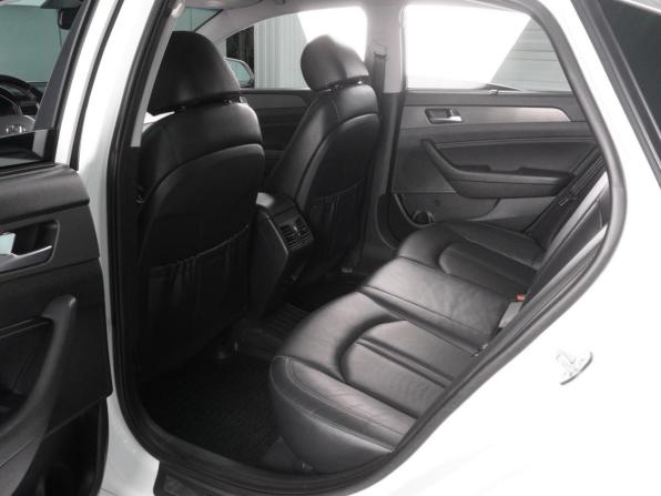 Hyundai Sonata VII (LF) Рестайлинг с пробегом 2019 года, цена 2 289 000 рублей, 114960 км, седан, Автокод Объявления