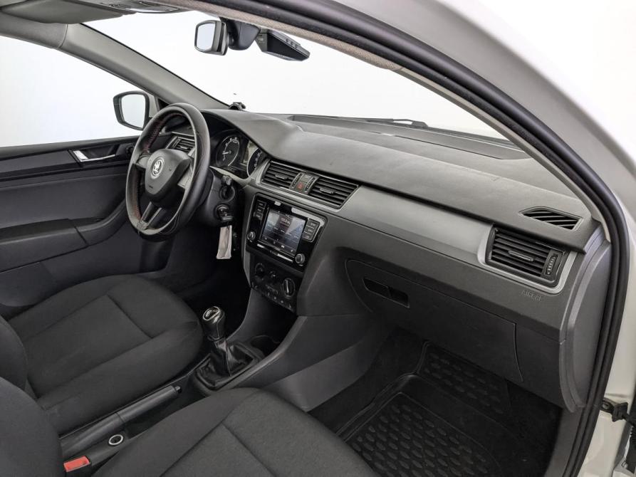 Skoda Rapid I Рестайлинг Москва  - изображение 13