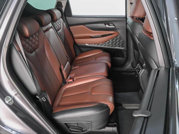 Hyundai Santa Fe IV Рестайлинг с пробегом 2021 года, цена 3 549 000 рублей, 124060 км, внедорожник, Автокод Объявления