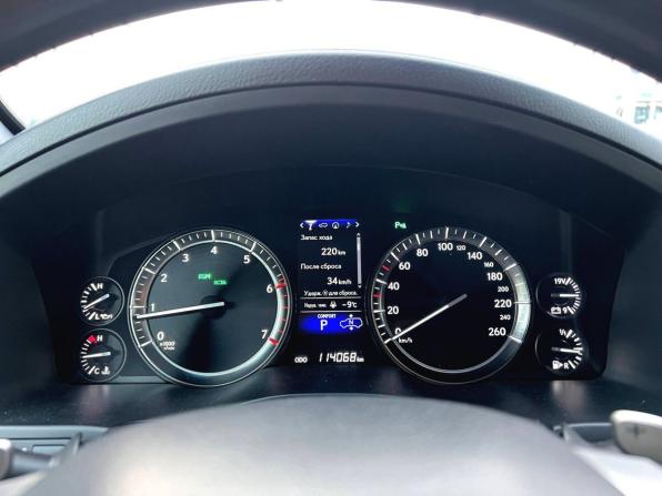 Lexus LX III Рестайлинг 2 с пробегом 2016 года, цена 7 550 000 рублей, 114067 км, внедорожник, Автокод Объявления