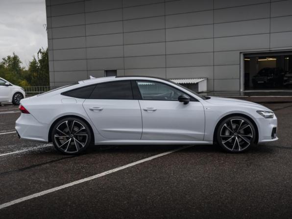 Audi A7 II (4K) с пробегом 2021 года, цена 5 530 000 рублей, 63006 км, лифтбек, Автокод Объявления