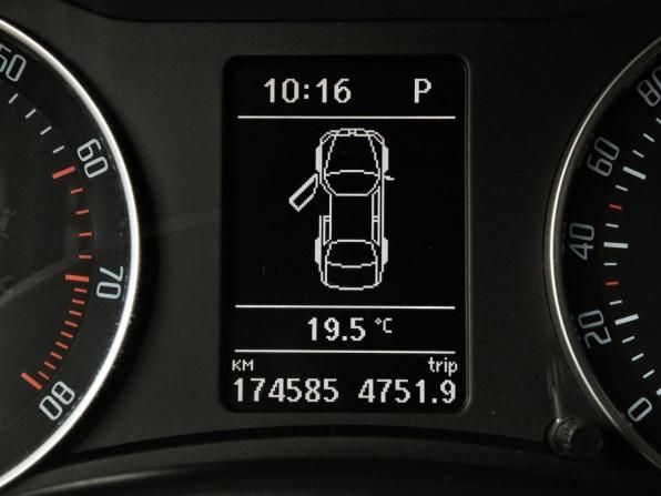 Skoda Octavia II (A5) Рестайлинг с пробегом 2012 года, цена 749 000 рублей, 174584 км, лифтбек, Автокод Объявления